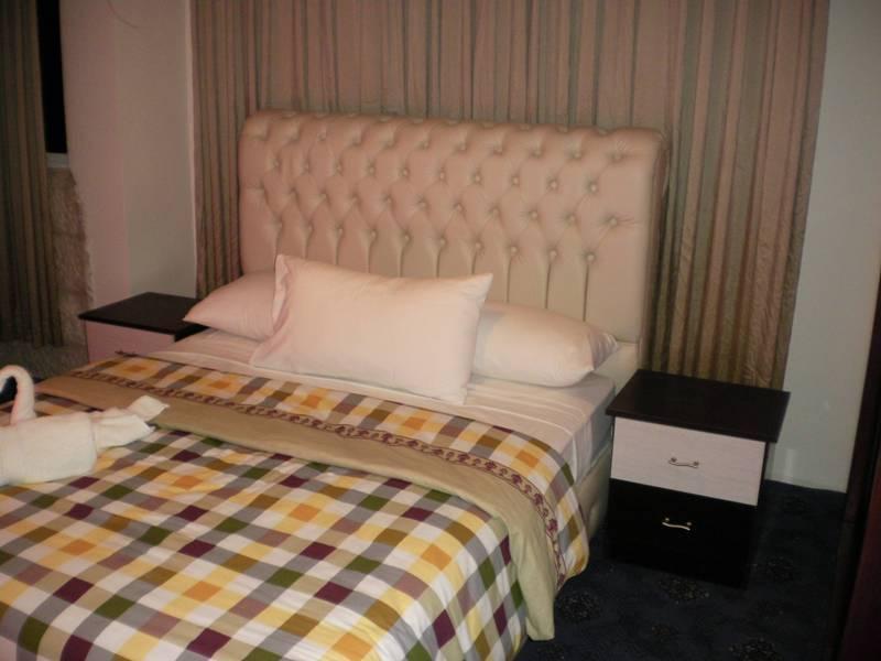 Excelencia Hotel Suites Αμμάν Δωμάτιο φωτογραφία